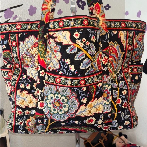 Vera Bradley Multicolor large Floral Tote - Picture 2 of 3